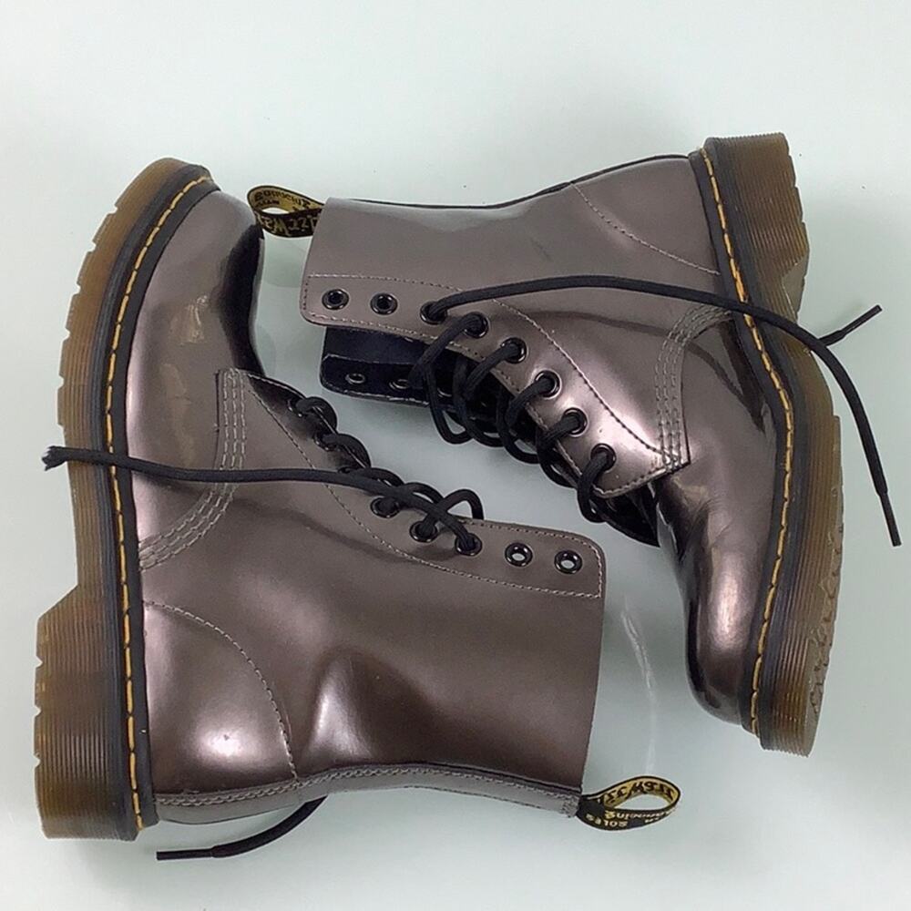 Dr. Martens Pascal 8 eyelet lace up patent platinum boots women size 7 - Picture 13 of 16